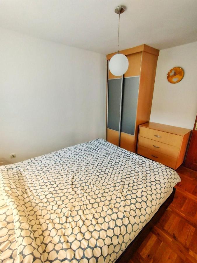 Plavi Apartman Airport Belgrad Exteriör bild