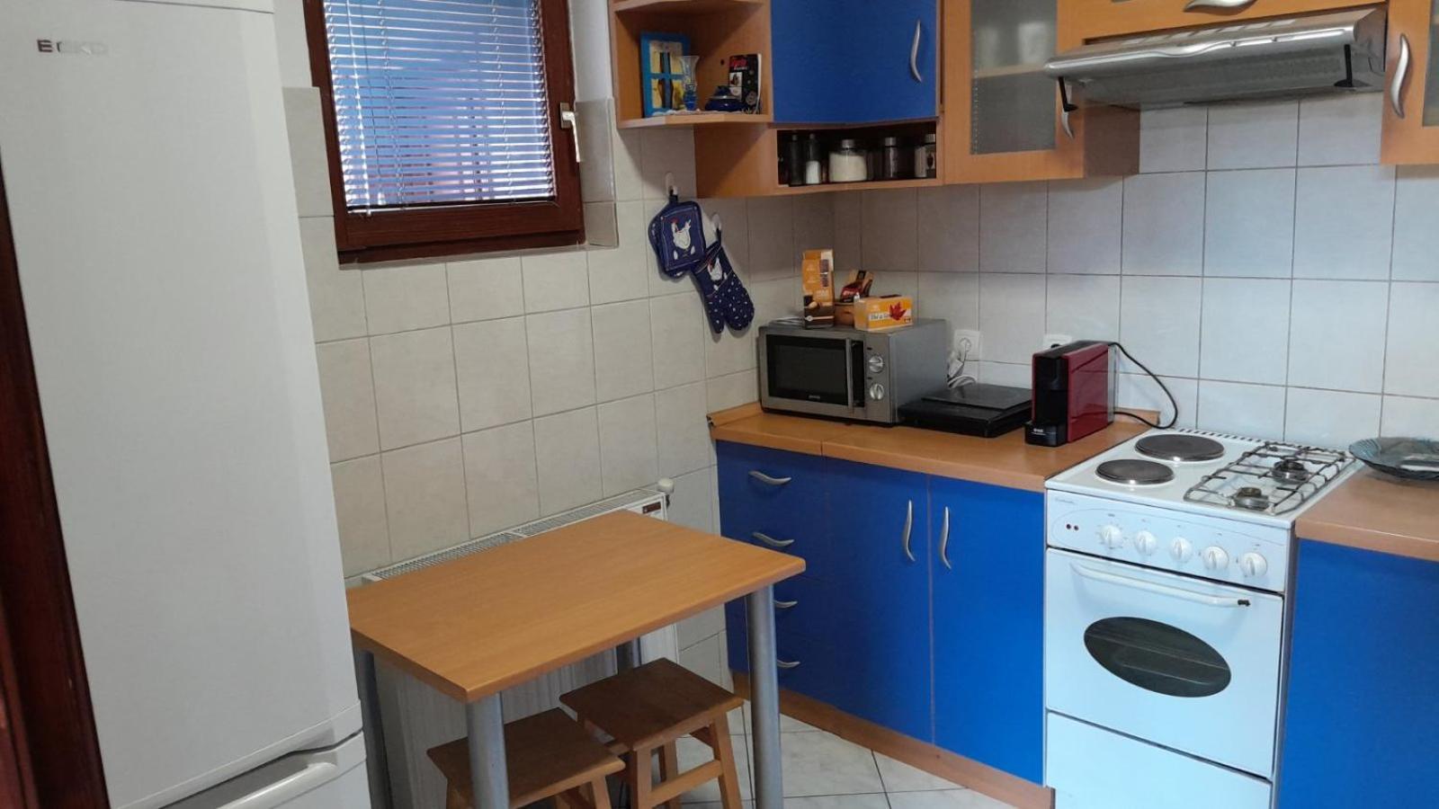 Plavi Apartman Airport Belgrad Exteriör bild